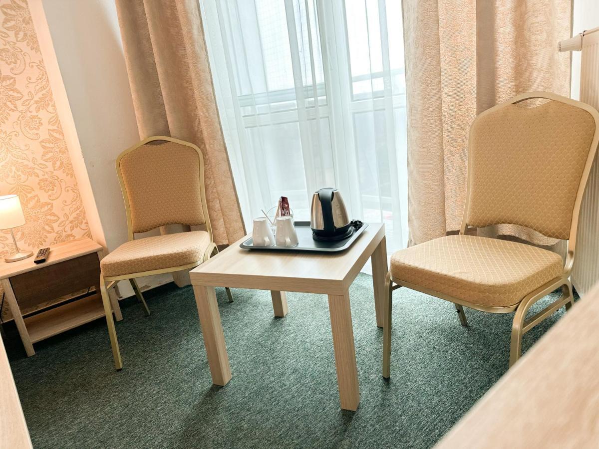 Hotel Modena Братислава Экстерьер фото